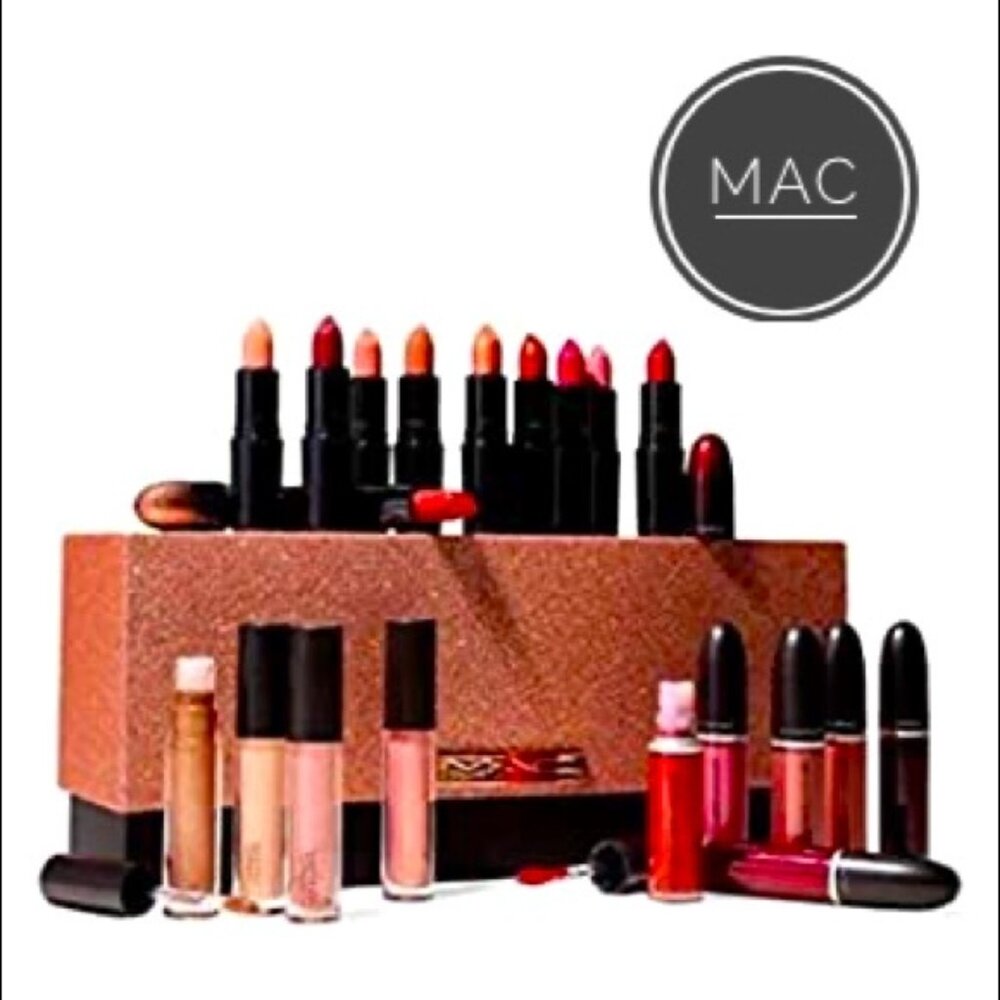 MAC COLLECTOR OF THE STARS 20 PIECE LIP KIT - BRAND NEW IN BOX LIMITED EDITION